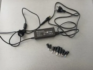 Caricabatterie ISY Multiplo Nero