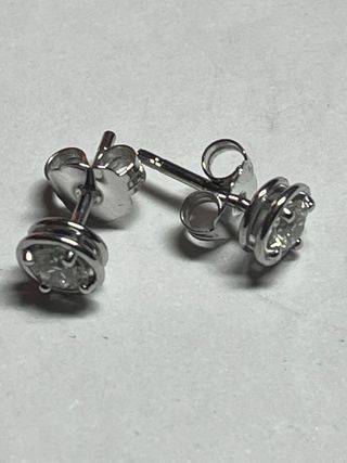 Dormilonas Brillantes naturales 0.30 G/VS2