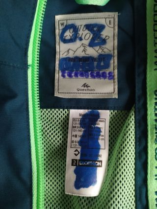 Chubasquero niño quechua talla 7 a 9 años