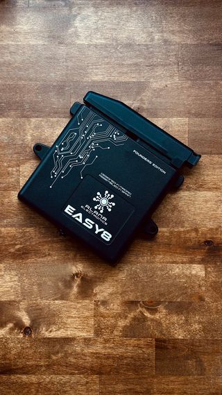 Centralita Alana Easy 8 Founders Edition