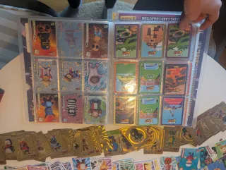 2 Álbumes Stumble Guys y Cromos