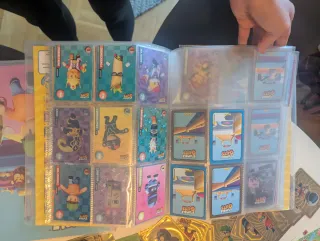 2 Álbumes Stumble Guys y Cromos