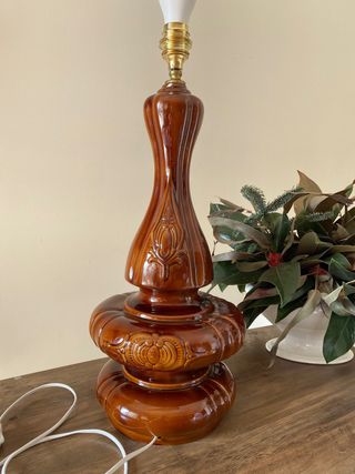 Lámpara cerámica Manises vintage marrón