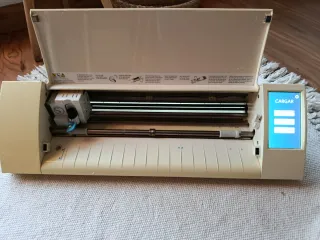 Máquina Silhouette Cameo 2 Beige Usada