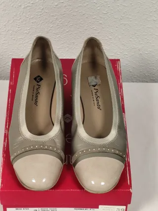 Zapatos salón cómodos Mujer Talla  40 Beige/dorado