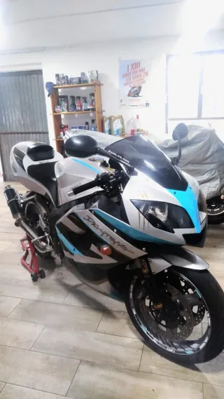 Triumph Daytona 600 2005