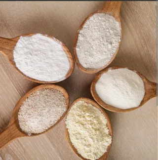 Farro, ceci, lenticchia, farine varie.