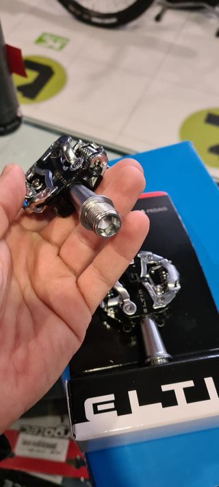 Pedales MTB SPD Eltin Nuevos .