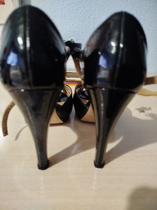 Zapatos de vestir negros para mujer
