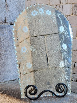 Espejo de mesa grabado floral