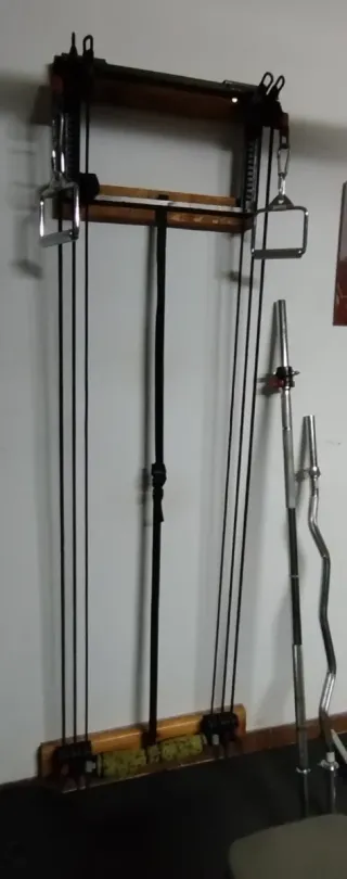 Gimnasio Casero totalmente equipado.