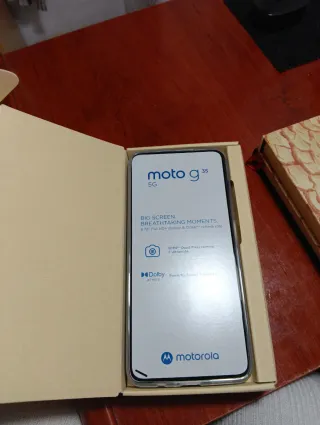 Motorola Moto G 35 5G Nuevo Caja