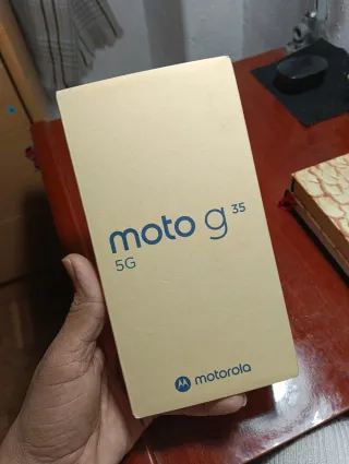 Motorola Moto G 35 5G Nuevo Caja