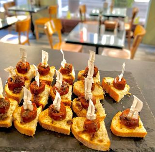 Cafetería-Bar en Centro de Blanes