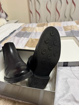 Scarponcini neri in pelle tg 42