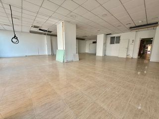 Local comercial en venta en Tavernes Blanques