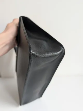 Bolso Furla Metropolis Piel Negro Dorado