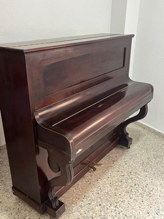 Piano de pared Estela Bernareggi