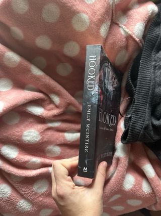 Hooked: una historia de nunca jamás / Hooked: A...