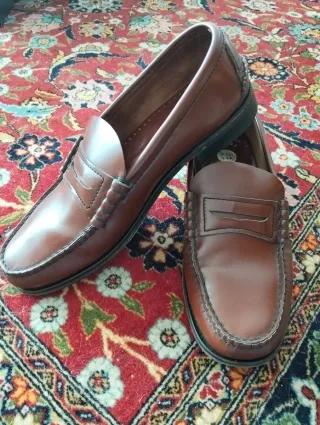 Mocasines de piel marrón