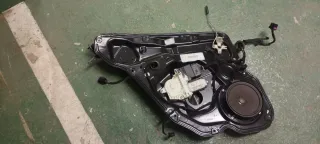 Elevalunas Traseros León 1M