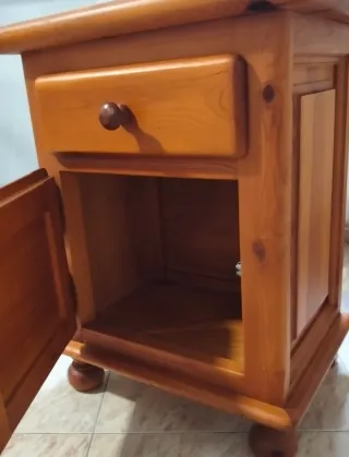 Mesita auxiliar madera maciza
