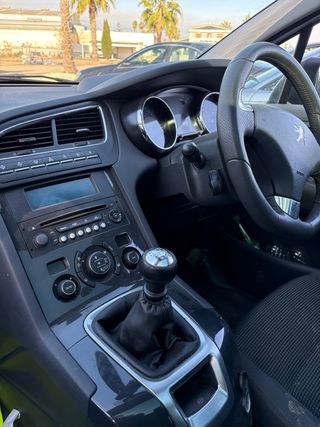 Despiece Peugeot 5008 1.6 Hdi 9h05