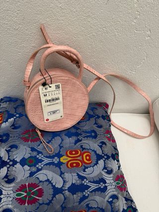 Bolso redondo Zara rosa