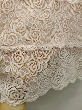 Top in pizzo rosa chiaro taglia S