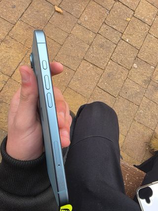 iPhone 16 256GB 97% Batería