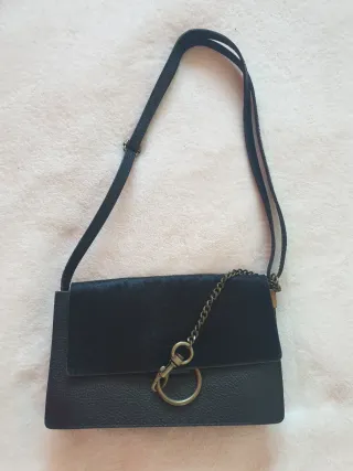 Bolso piel y pelo negro