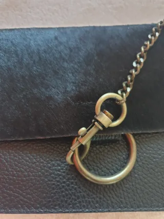 Bolso piel y pelo negro