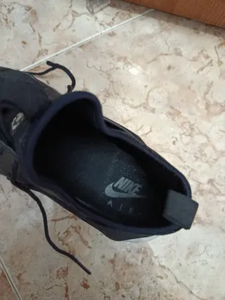 Zapatillas Nike Huarache Negras y Blancas