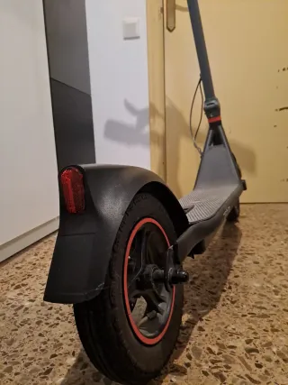 Patinete Cecotec casi nuevo