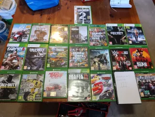 Xbox One 500 GB con 23 giochi  più una memoria est