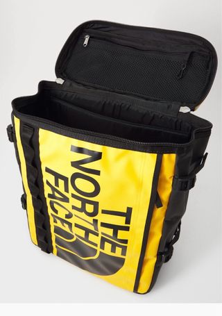 Mochila The North Face Amarilla