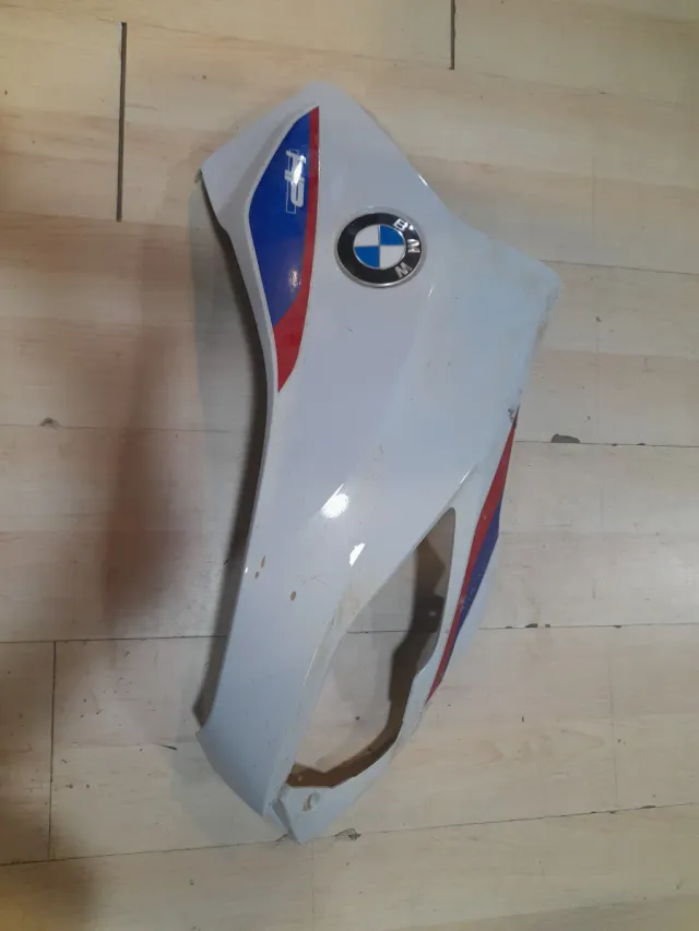 Tapa frontal derecha BMW C650 Sport