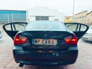 BMW Serie 3 E90 320i