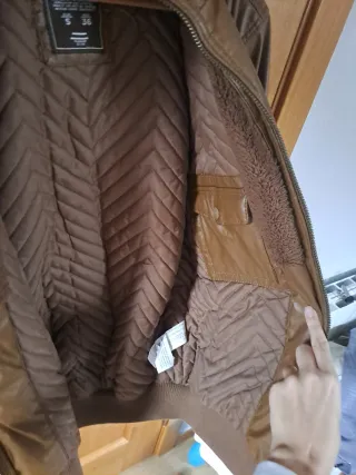 Cazadora efecto piel marrón Pull&Bear