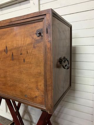 Bargueño antiguo de madera.