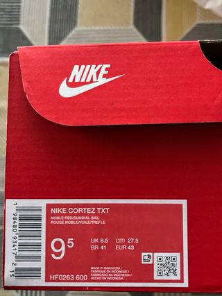 Nike Cortez TXT color noble red talla 43