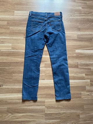 Pantalones vaqueros Levi's W28 L32