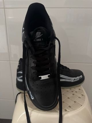 Nike Air Force 1 Skeleton Negras
