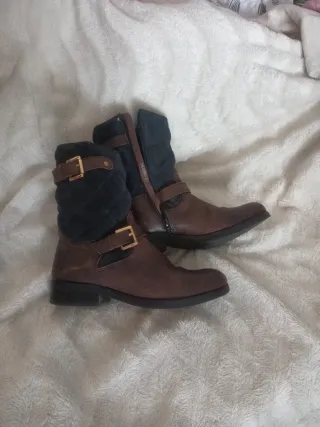 Botines de cuero marrones y azules  talla 38