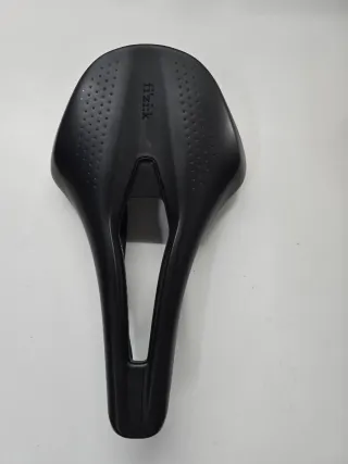 Sillín FIZIK Tempo Argo 150mm Negro