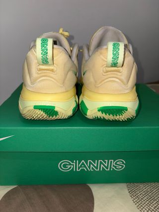 Nike Giannis Immortality 3 Talla 43