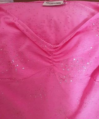 Blusa fiesta rosa con pedrería