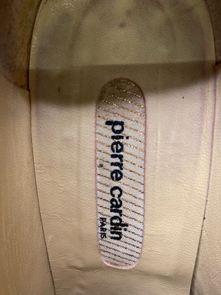 Zapatos de tacón Pierre Cardin negros