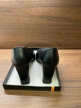 Zapatos de tacón Pierre Cardin negros
