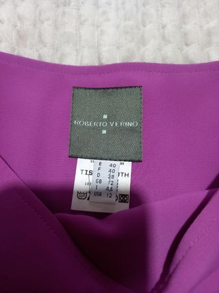 Falda corta plisada Roberto Verino morada